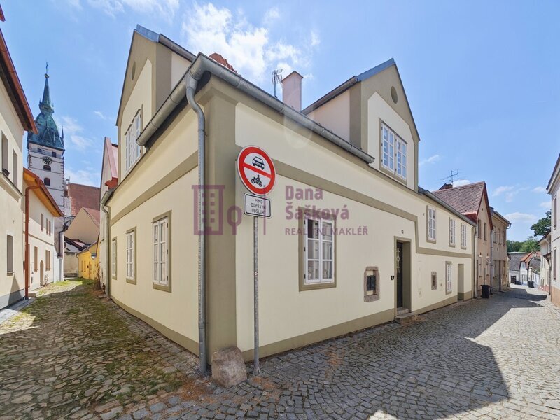 Pronájem, byt 3+1, 65 m2, Jindřichův Hradec, Na Hradbách