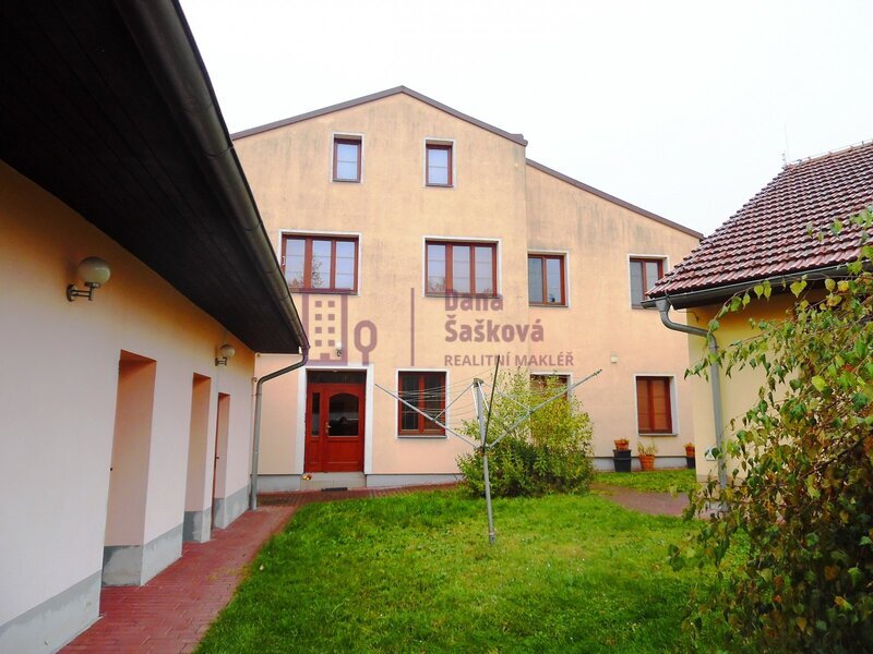 Pronájem, byt 1+1 s parkovacím stáním, Jindřichův Hradec, Bratrská ulice