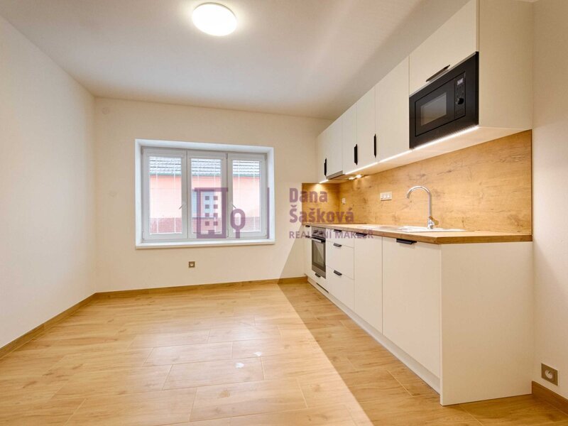 Pronájem, rodinný dům 3+1, Kardašova Řečice
