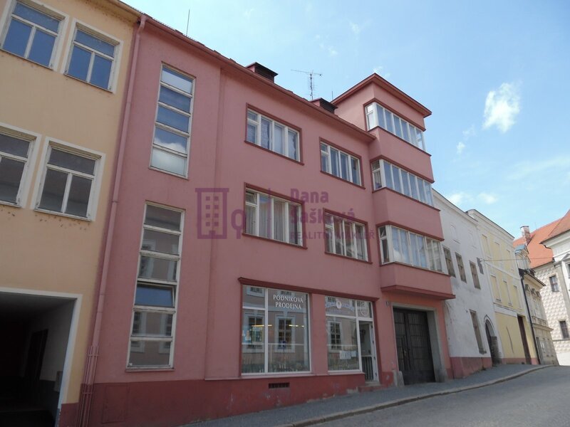 Pronájem, byt 2+1, Jindřichův Hradec, ul. Komenského