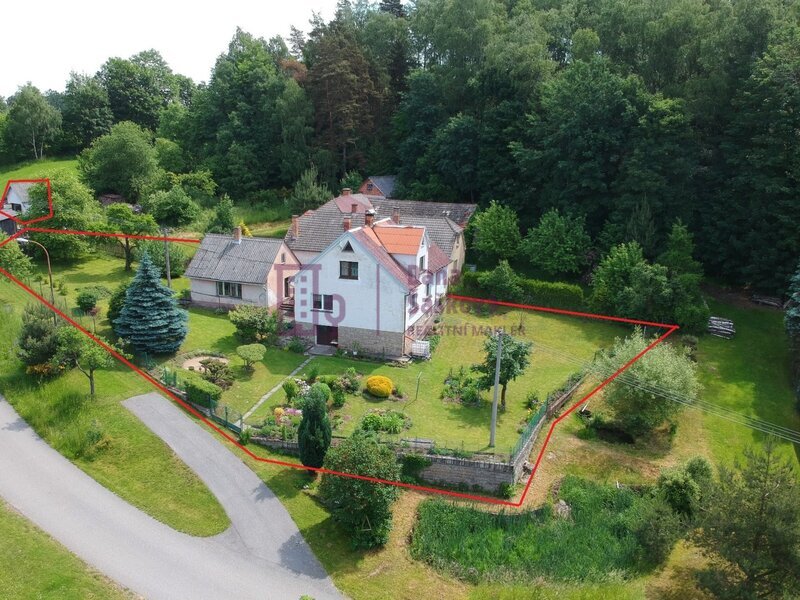 Prodej, rodinný dům, 4+1, 1269 m2, Horní Němčice