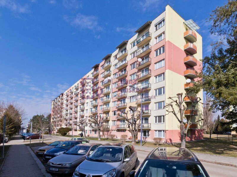 Pronájem, byt 2+1 s balkonem, 64 m2, Jindřichův Hradec, sídliště U Nádraží