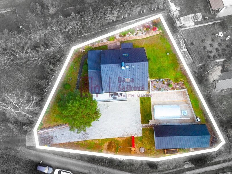 Prodej, rodinný dům s bazénem, 1170 m2, Dačice - Bílkov