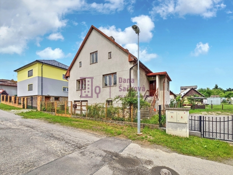 Prodej, rodinný dům 4+1 s garáží, 605 m2, Nová Včelnice, Komenského