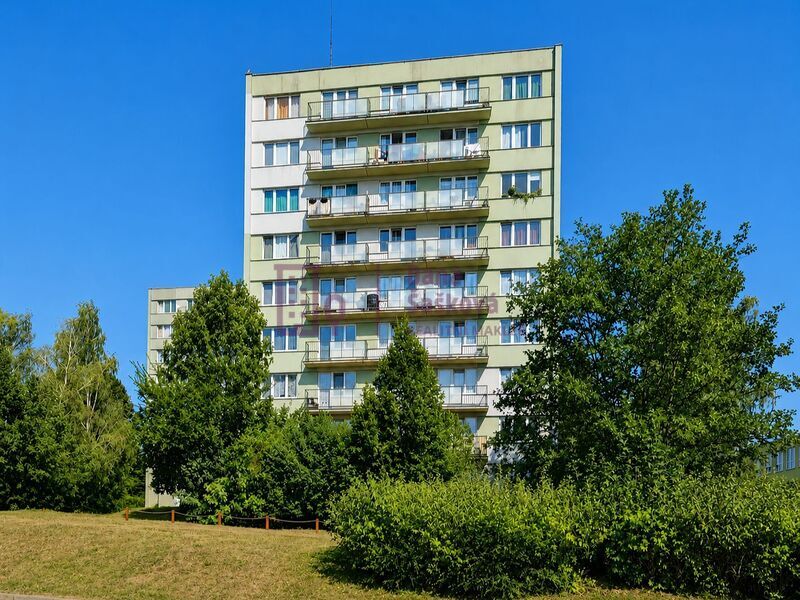 Pronájem, byt 2+kk se dvěma balkony, 45 m2, Jindřichův Hradec, sídliště Vajgar